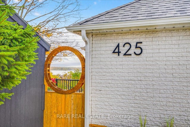 425 Codrington Street, Barrie