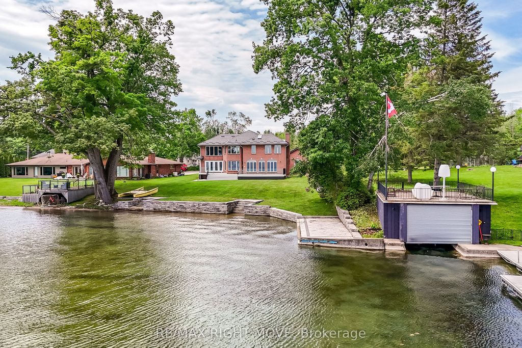 4229 Wilson Point Road N, Severn