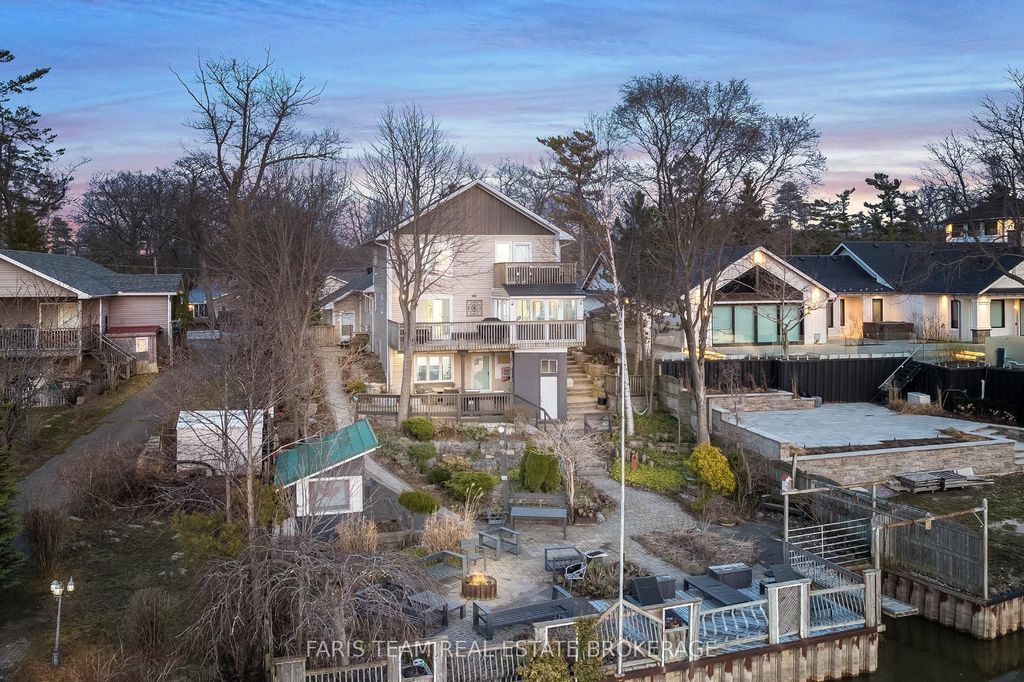 60 River Avenue Crescent, Wasaga Beach