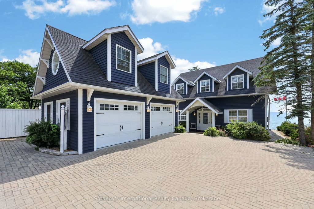 10 Lundy Lane, Tiny