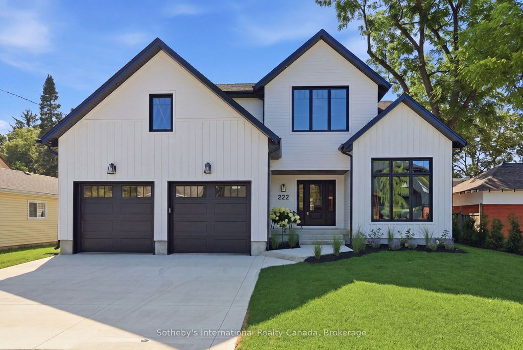 222 Oak Street, Collingwood