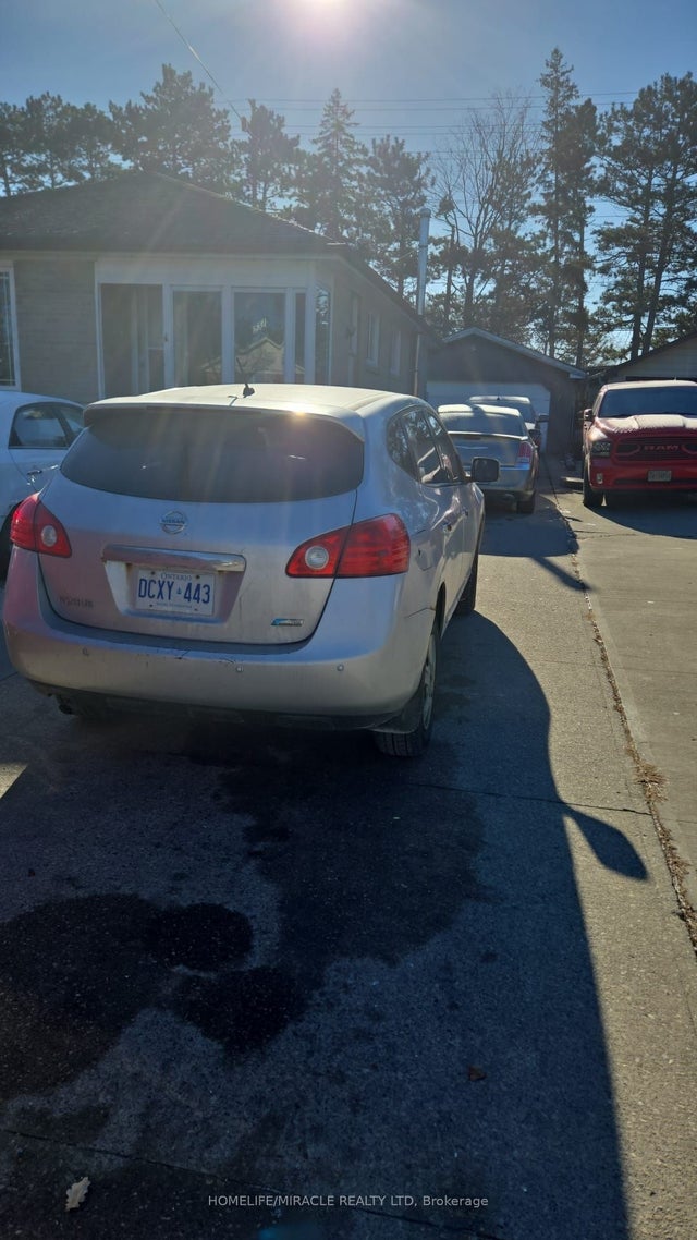 237 Taysham Crescent, Toronto W10