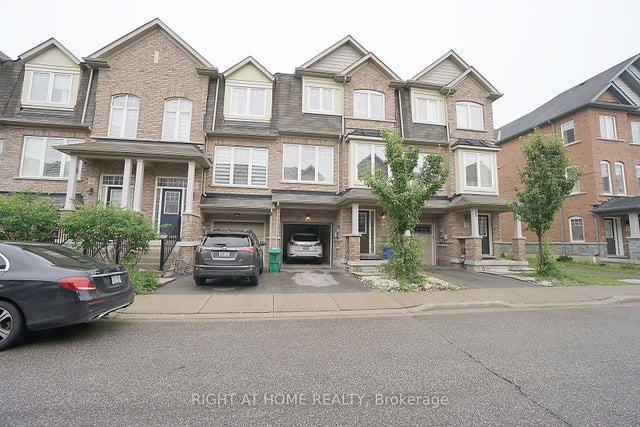 15 Magdalene Crescent, Brampton