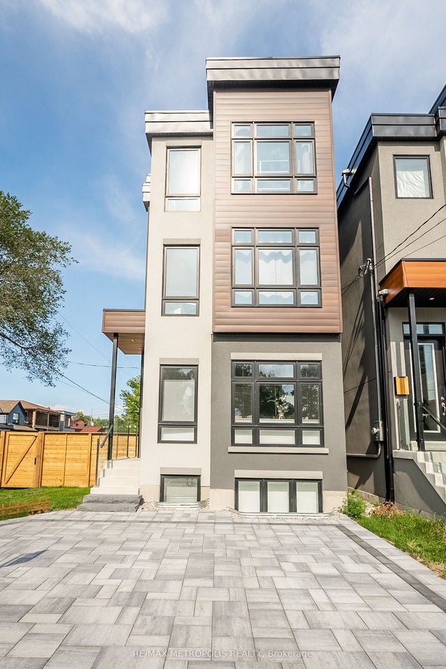 27 Thornton Avenue Entire, Toronto W03