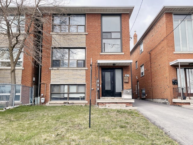 377 Caledonia Road, Toronto W03