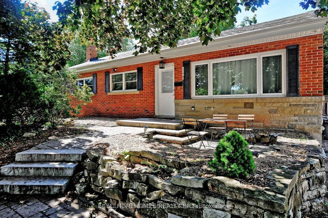 2221 Ghent Avenue, Burlington