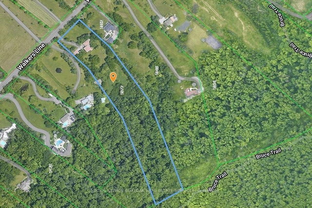 5072 Walkers Line, Burlington