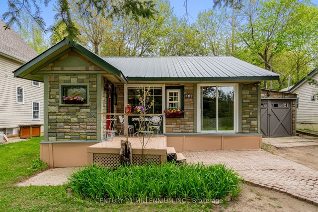 13 Old Pavilion Road, Caledon
