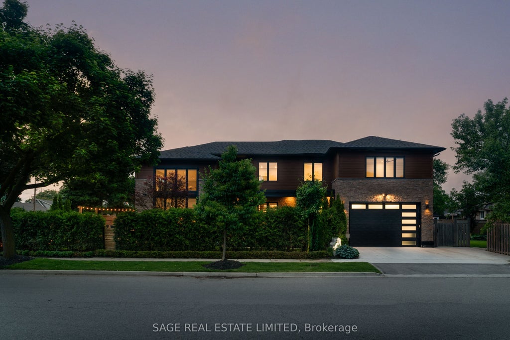 26 Wellesworth Drive, Toronto W08