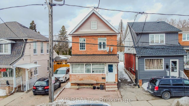 24 Goldwin Avenue, Toronto W04