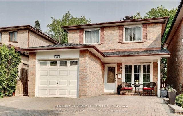 32 Barrington Crescent, Brampton