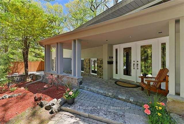 11 Ripplewood Road, Toronto W08