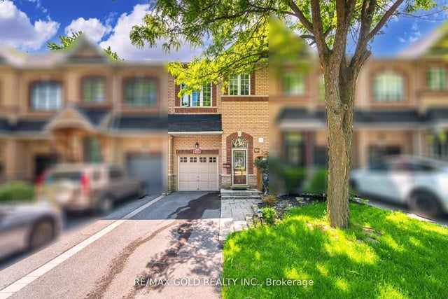 61 Nelson Street W 10, Brampton