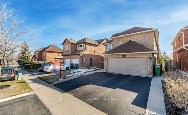 15 Lord Simcoe Drive, Brampton