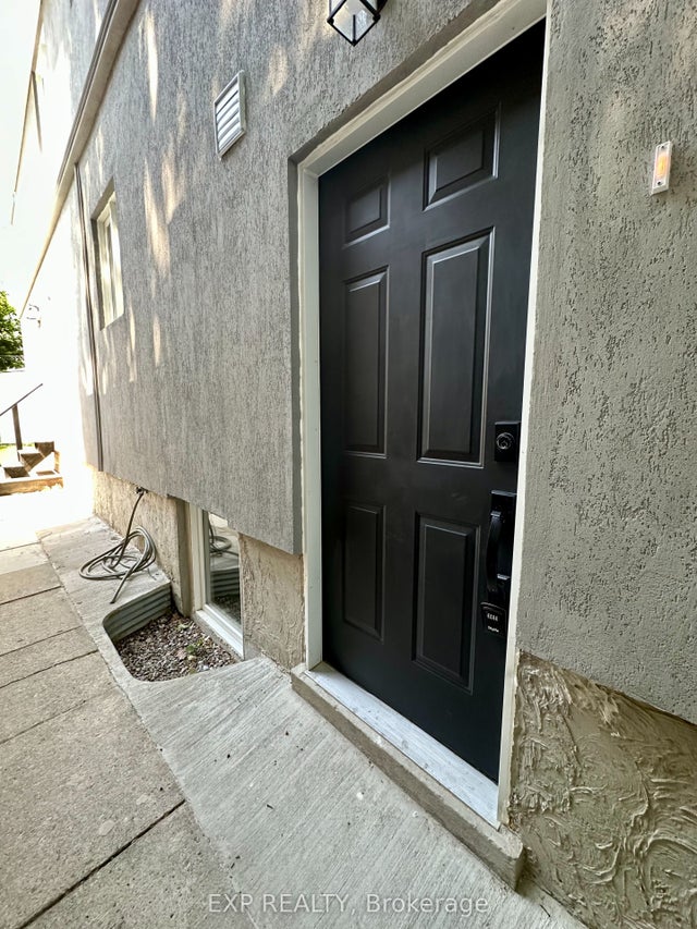 6 Lapp Street Basement, Toronto W03