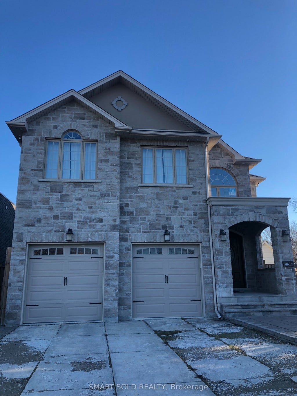 994 Garrard Avenue, Mississauga