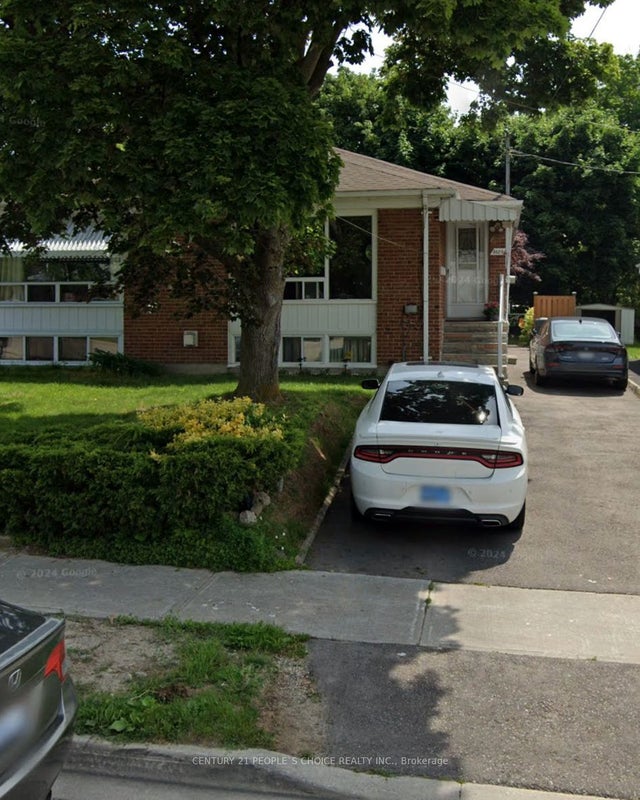 3429 Queenston Drive, Mississauga