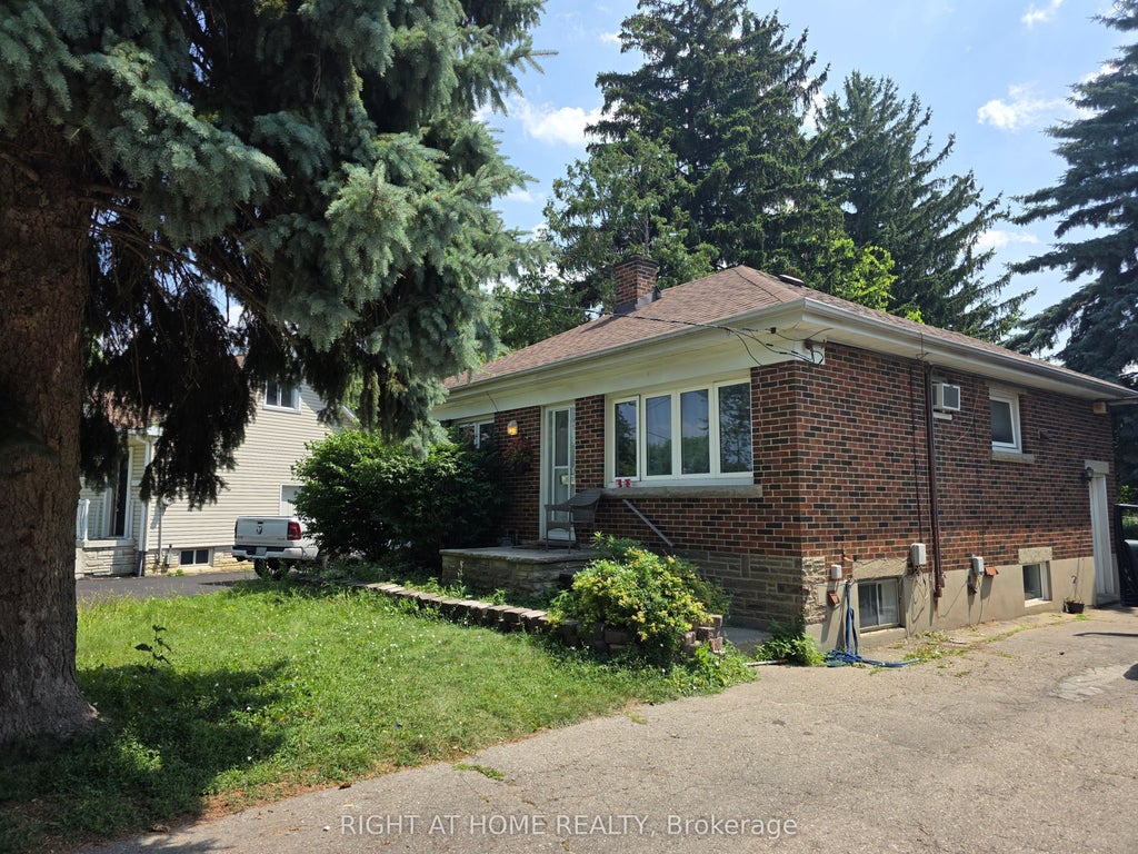 9 Rogers Road, Brampton