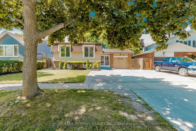 3285 Lansdown Drive, Burlington