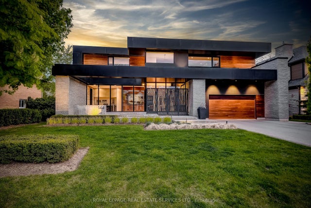 144 Sparling Court, Oakville