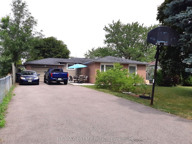32 Dunblaine Crescent, Brampton