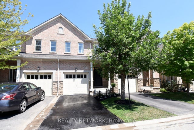 2980 Guire Common, Burlington