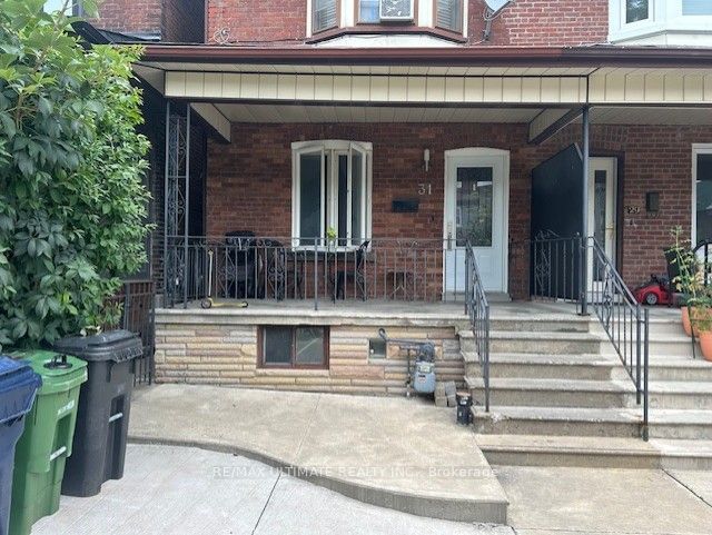31 St. Clair Gardens, Toronto W03