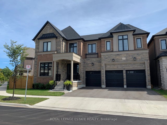 2338 Hyacinth Crescent, Oakville