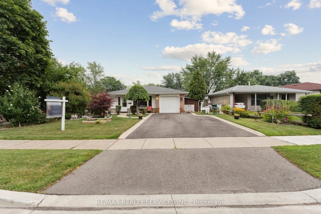 263 Bartley Bull Parkway, Brampton