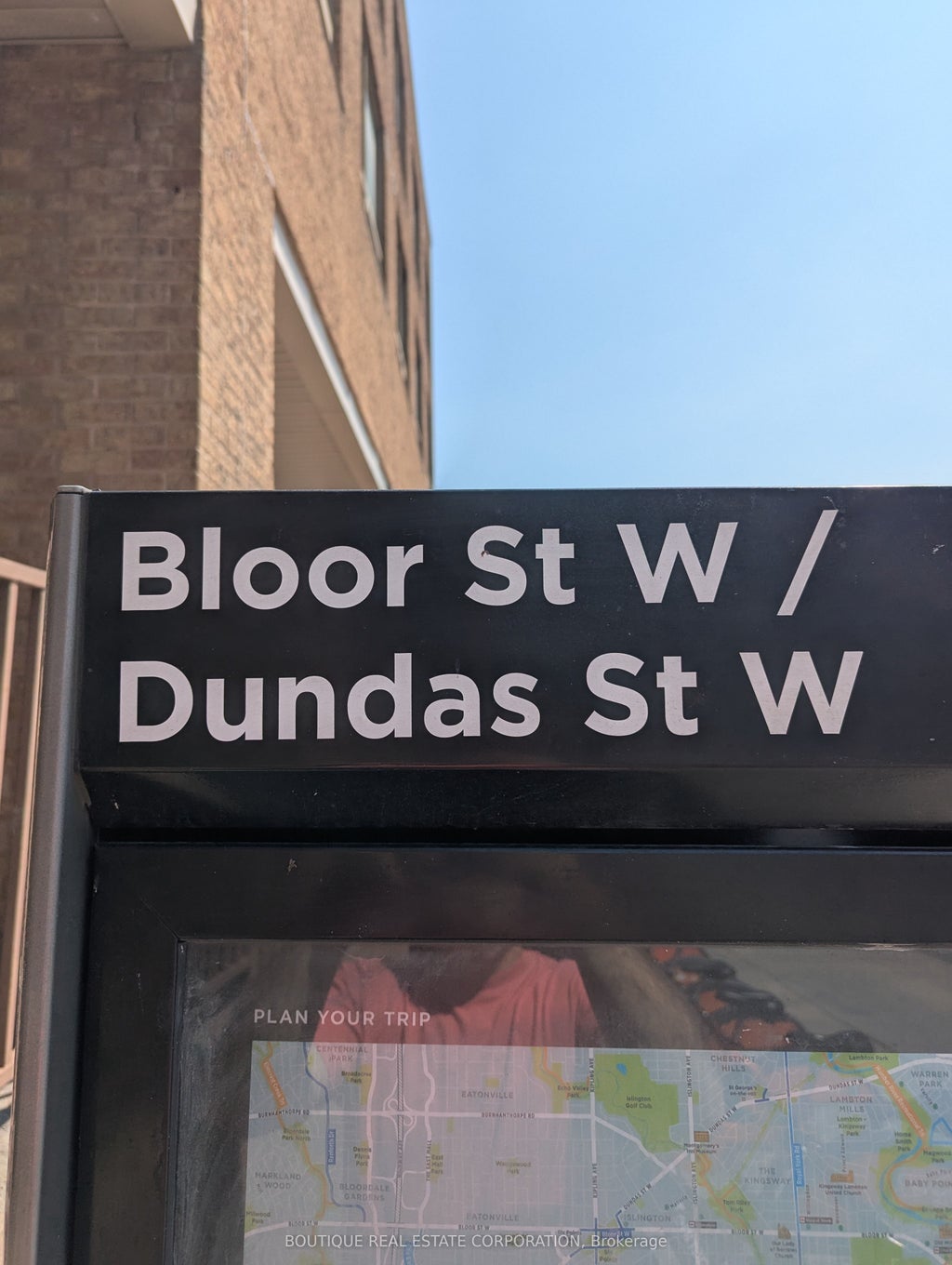 2222 Dundas Street W 202, Toronto W01