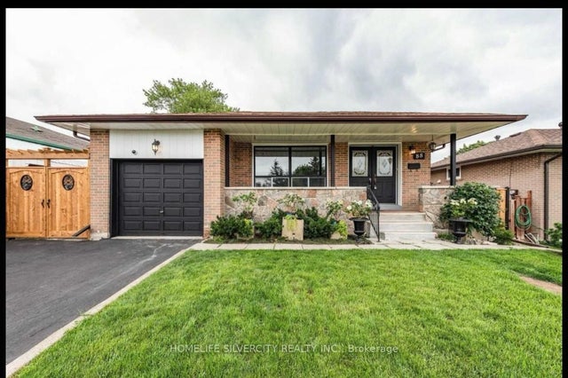 88 Ardglen Drive, Brampton