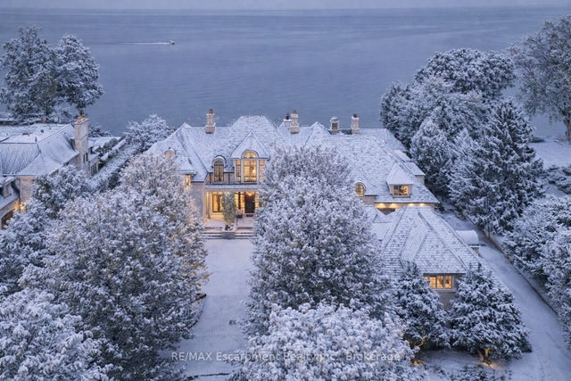 2054 Lakeshore Road E, Oakville