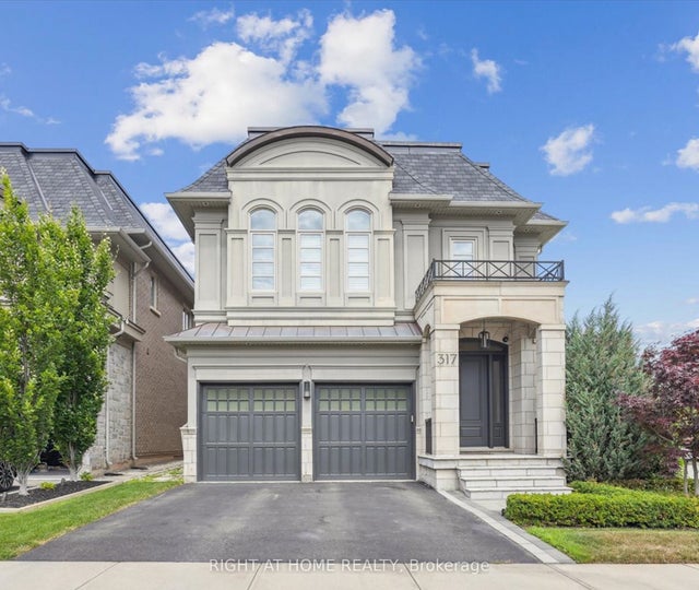 317 Tudor Avenue, Oakville
