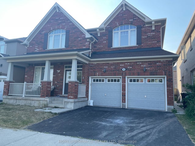 28 Aylesbury Drive, Brampton