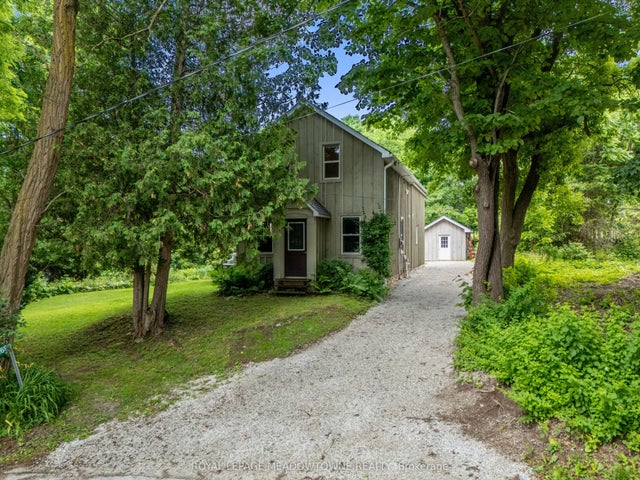 12369 Elizabeth Street, Halton Hills