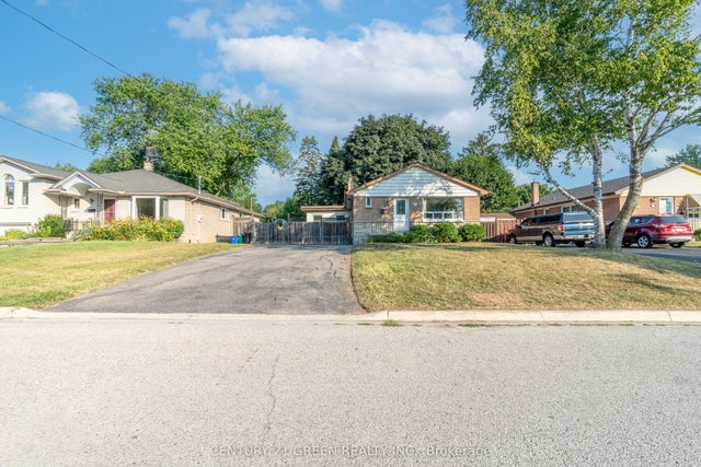 1303 Bunnell Drive N, Burlington