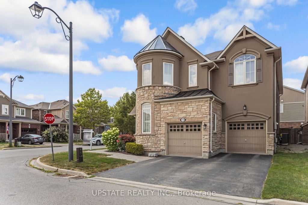 700 Gervais Terrace, Milton