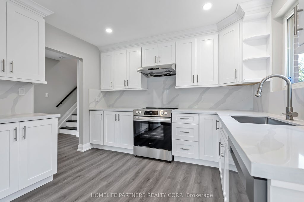 79 Strathavon Drive, Toronto W10