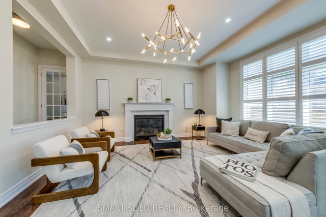 3263 Donald Mackay Street, Oakville
