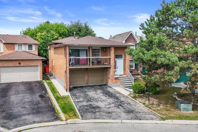 14 Albemarle Court, Brampton