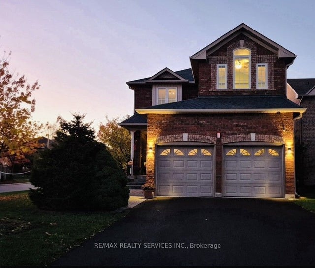 1 Daisy Court, Brampton