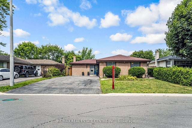 9 Watson Crescent, Brampton