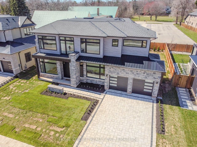 310 Tuck Drive, Burlington