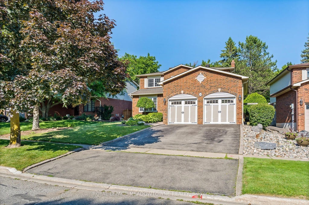 8 Jason Crescent, Halton Hills