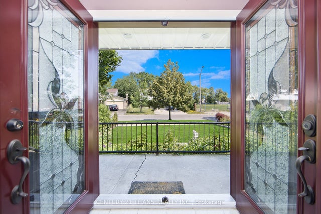 7606 Netherwood Road, Mississauga