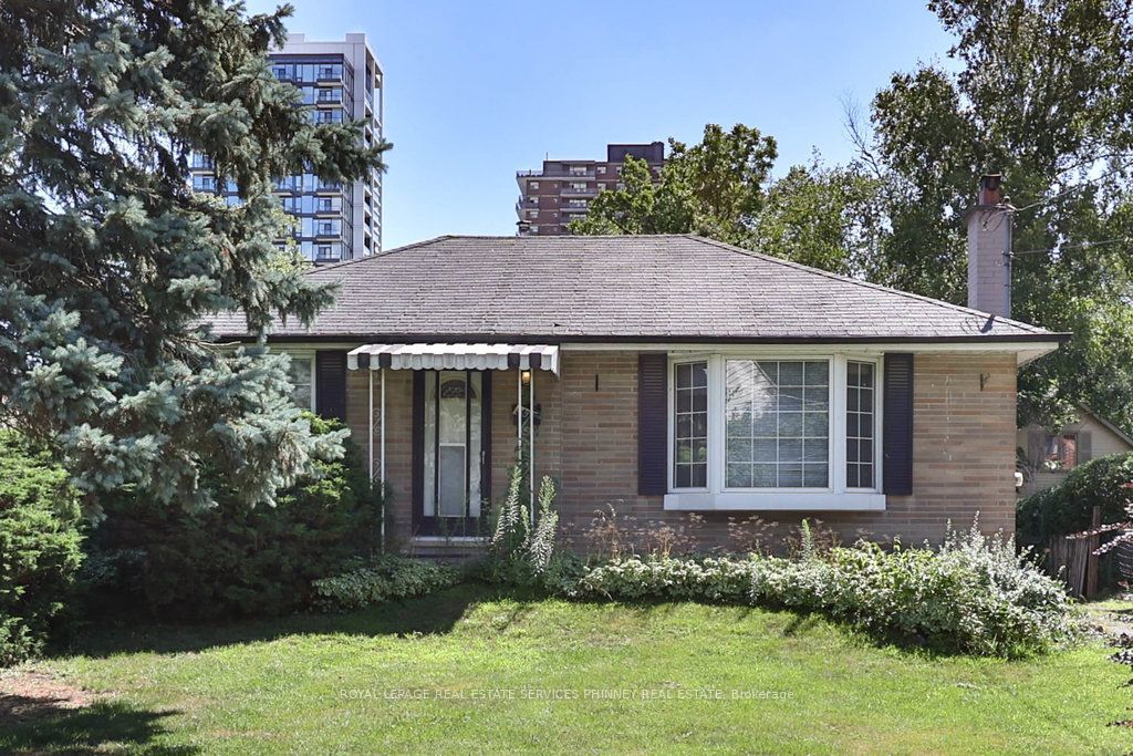 72 Oriole Avenue, Mississauga