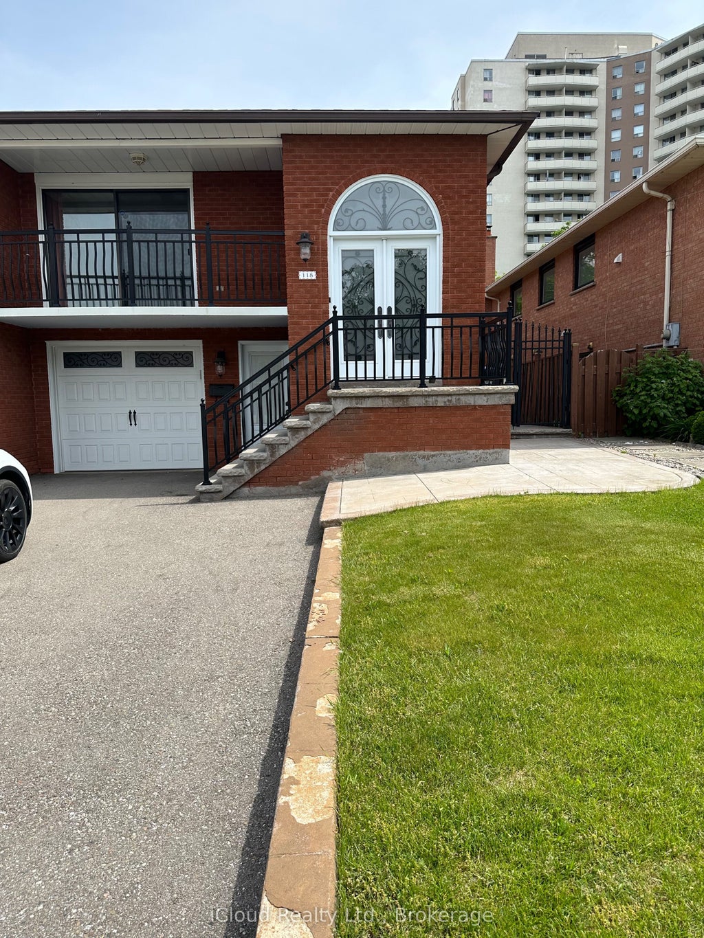 118 Antigua Road, Mississauga