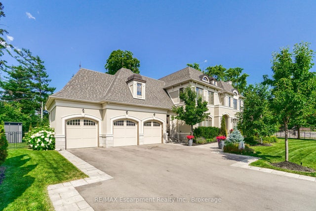 21 Lambert Common, Oakville