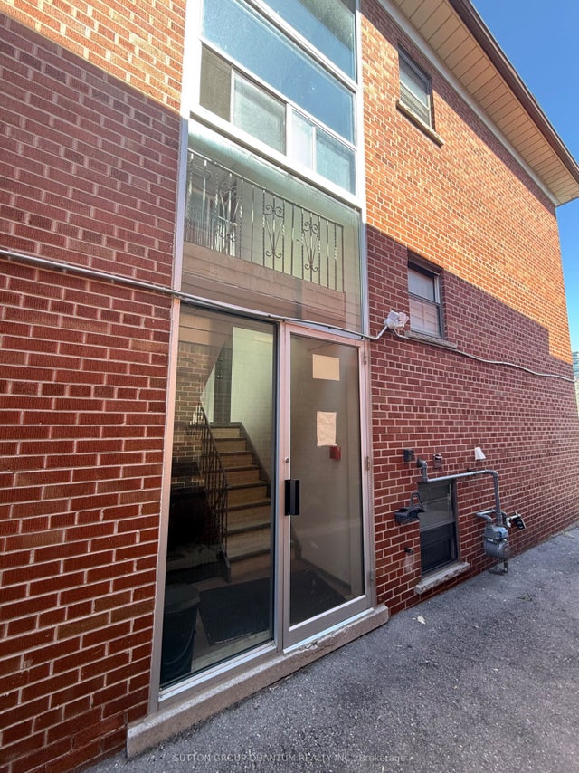 25a Milton Street 5, Toronto W06