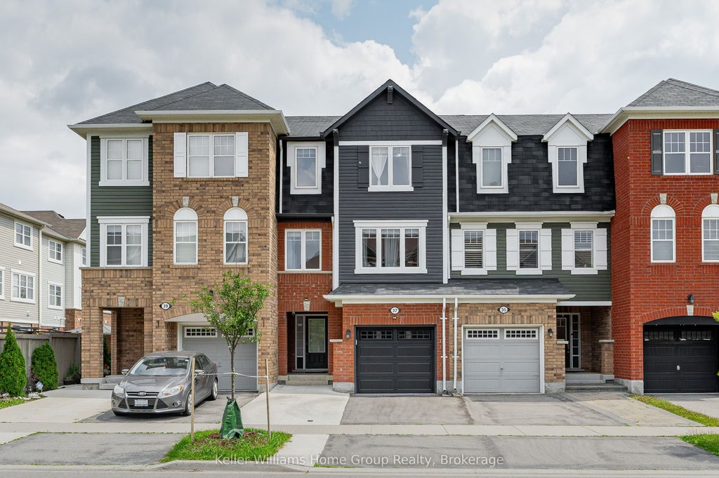 37 Vanhorne Close, Brampton